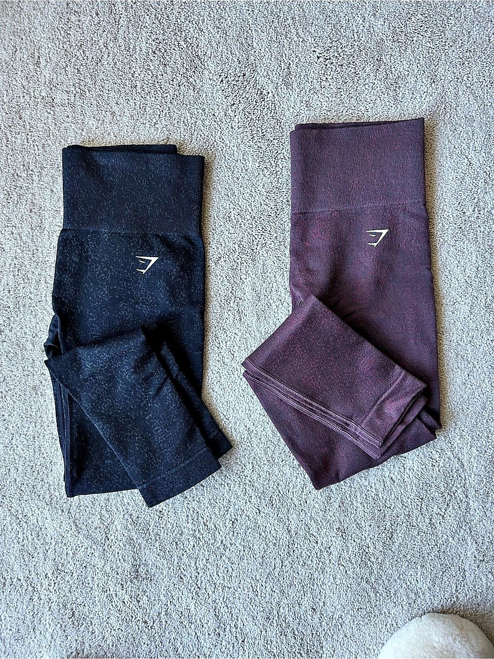 Gymshark Adapt Fleck Seamless Leggings Black & Maroon